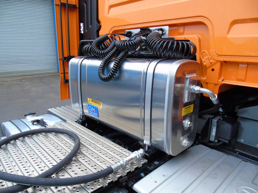 Rear of Cab Tanks Commercial Vehicle Hydraulics